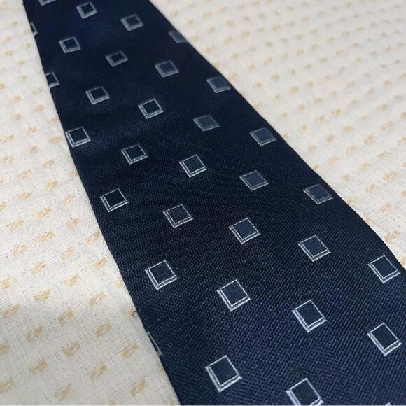 Giorgio Armani Tie - Picture 2 of 6